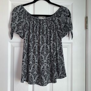 3/$20 Pink Republic Size S Top